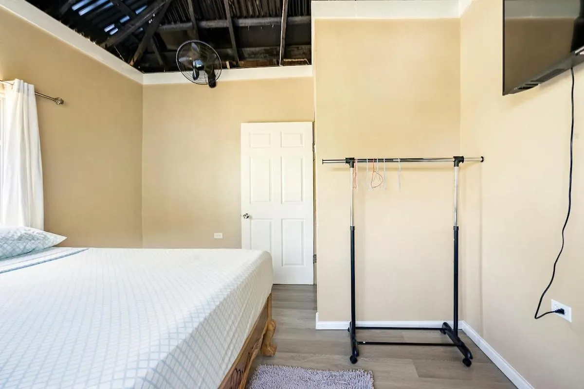 Cozy 2Br Port Antonio Retreat With Stunning Sea Views Villa Vakantiehuis