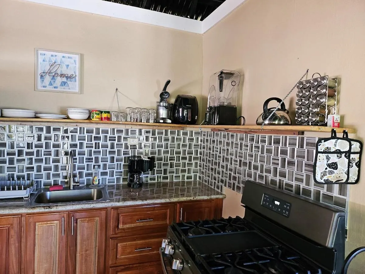 Cozy 2Br Port Antonio Retreat With Stunning Sea Views Villa Vakantiehuis